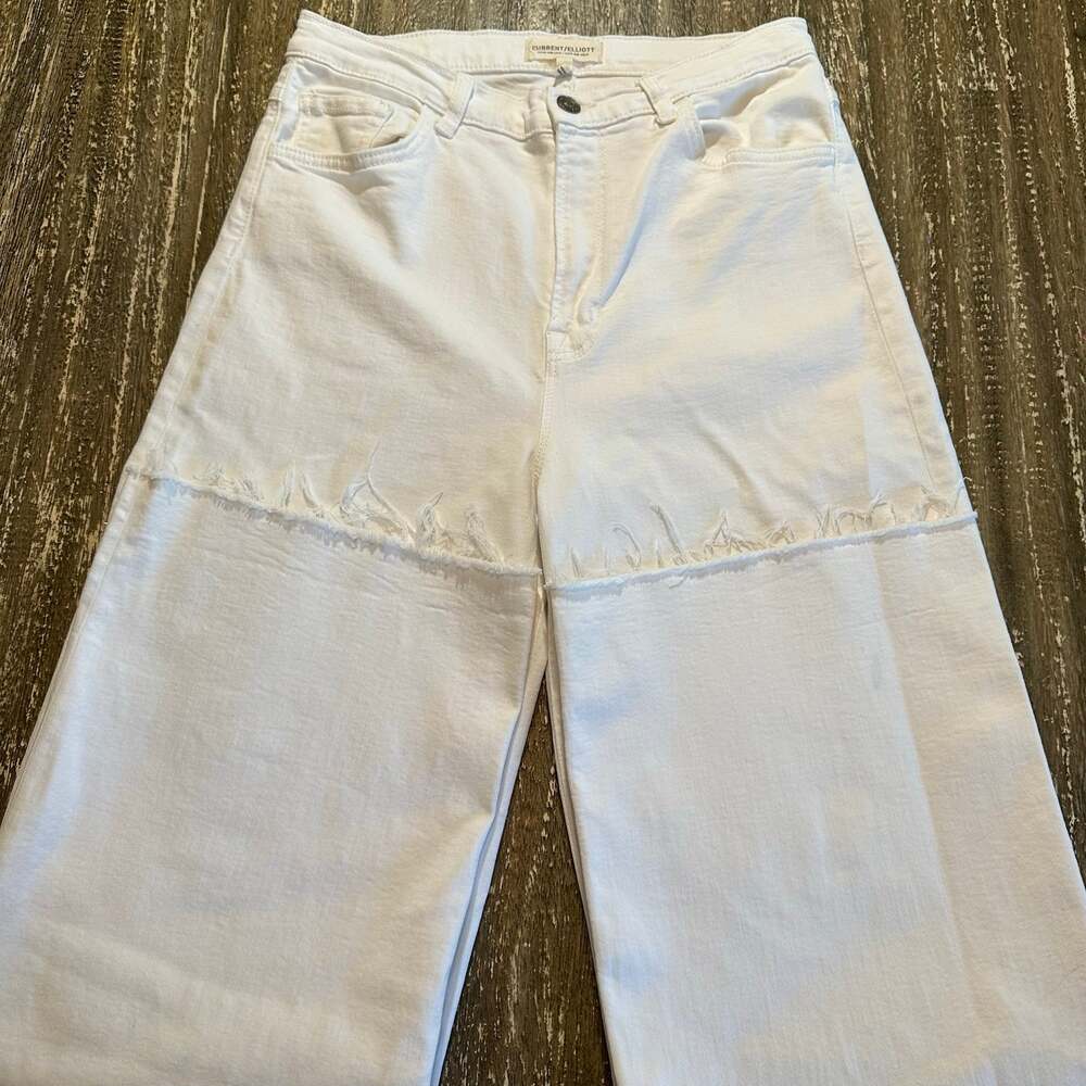 Current/Elliott Frayed Wide Leg White Denim Jeans Womens Size 30 x 29” Inseam